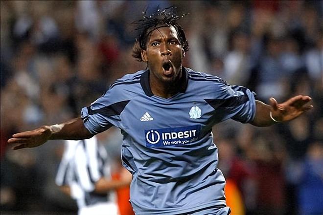 星空体育官网入口 德罗巴新星高光表现表现惊艳，切尔西未来可期！