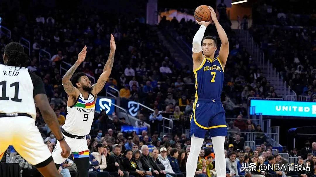 星空体育官网重磅！败北引爆全场金州勇士今晚再遭质疑，洛杉矶快船篮板制胜备战NBA季后赛的简单介绍